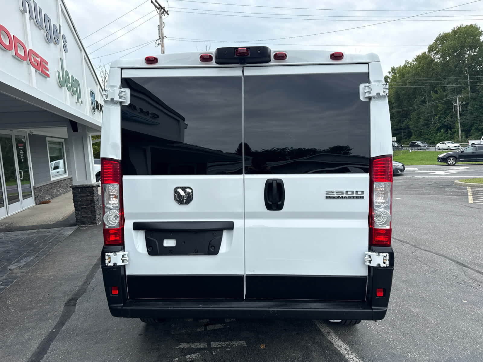 Used 2025 RAM ProMaster 2500 w/ U-Haul Equipment Group FWD image 4
