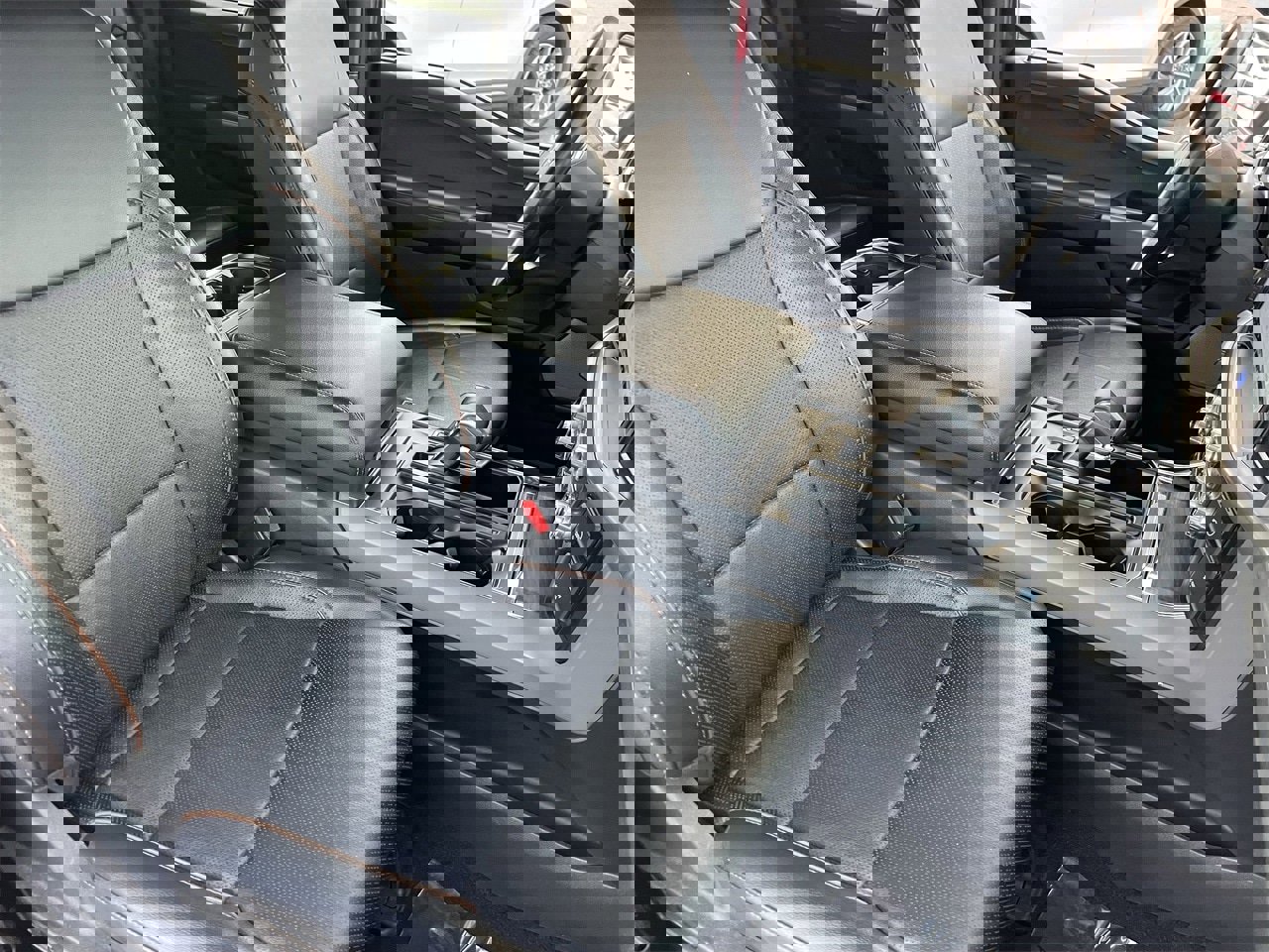 Certified 2024 Ford F150 Lariat w/ FX4 Off-Road Package image 10