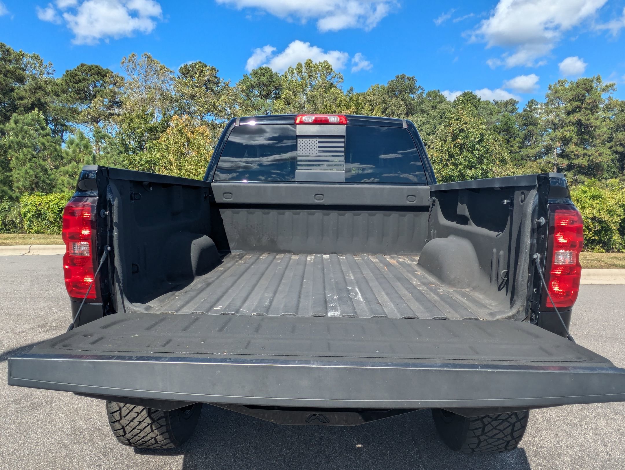 Used 2018 Chevrolet Silverado 1500 LT w/ All Star Edition image 24