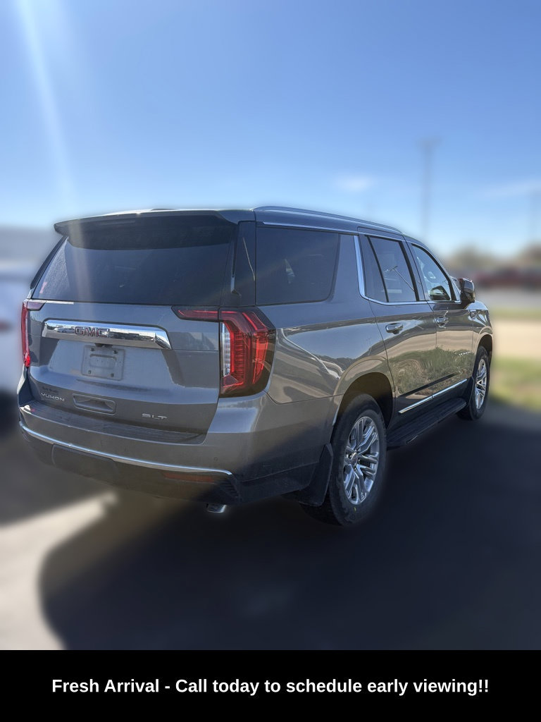 Used 2021 GMC Yukon SLT w/ SLT Premium Package AWD/4WD image 3