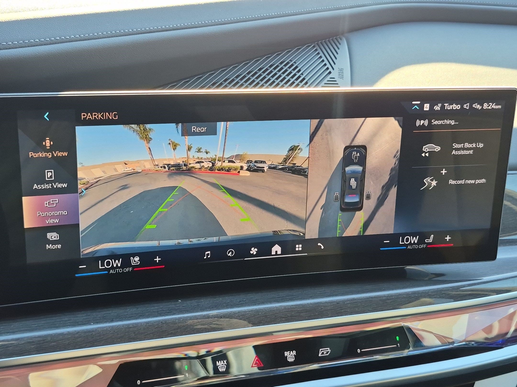 New 2026 BMW 750e xDrive w/ Premium Package AWD/4WD image 25
