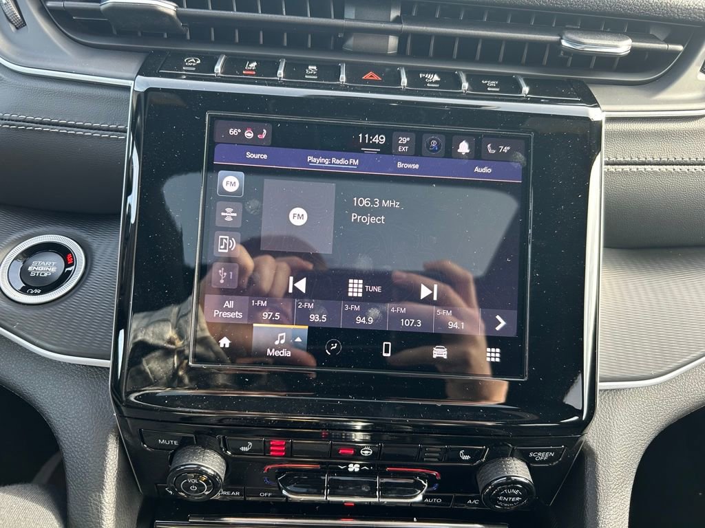 New 2025 Jeep Grand Cherokee L Altitude image 13