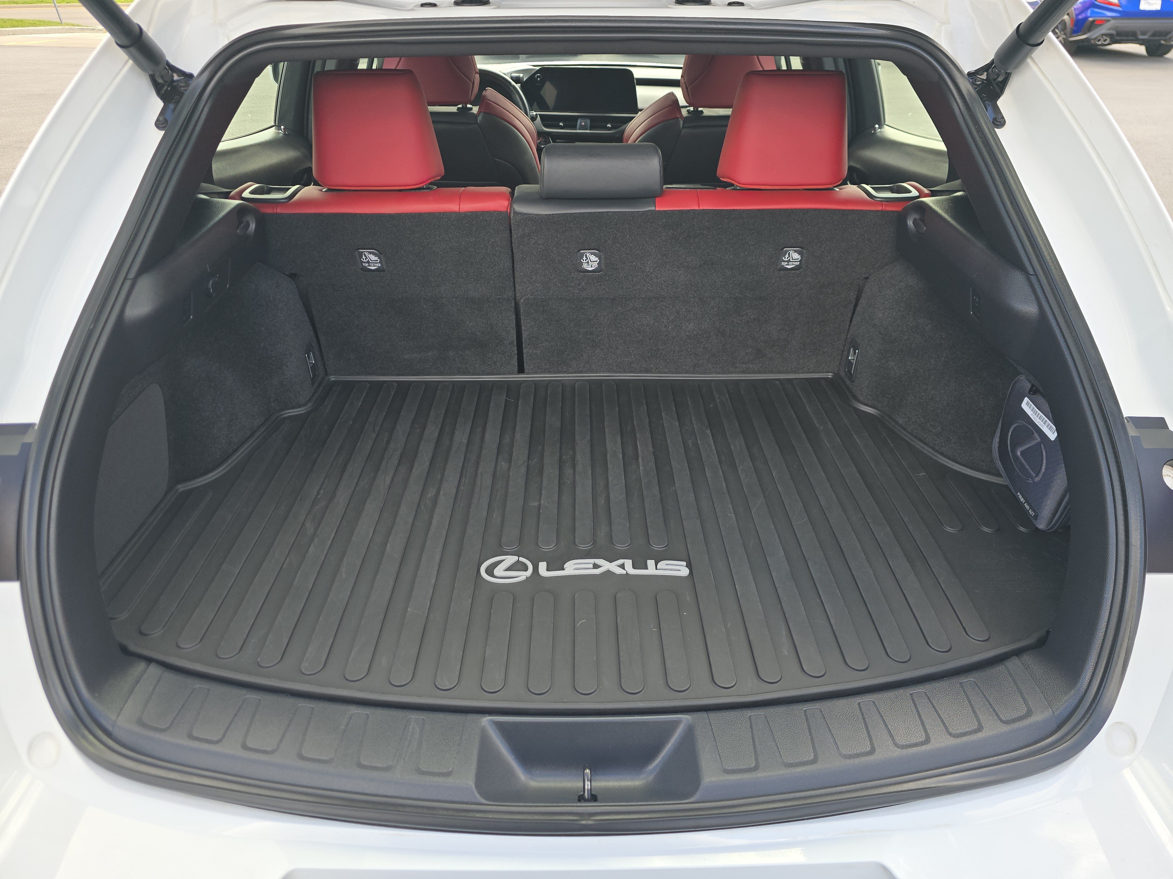 Used 2023 Lexus UX 250h F Sport AWD/4WD image 16
