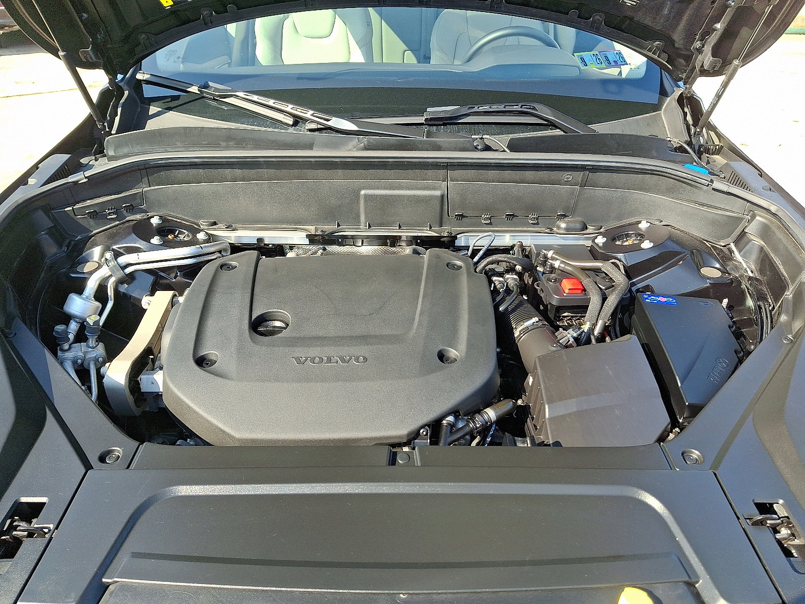 Certified 2024 Volvo XC90 B6 Plus w/ Protection Package image 31