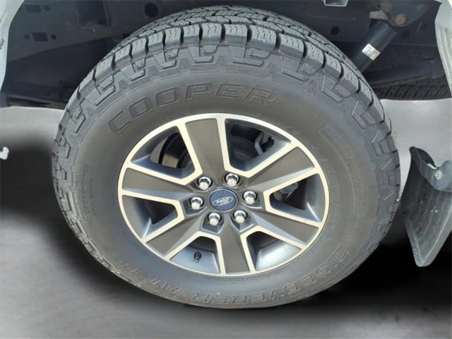 Used 2015 Ford F150 Lariat image 23