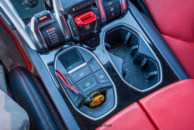 Used 2019 Lamborghini Urus image 37