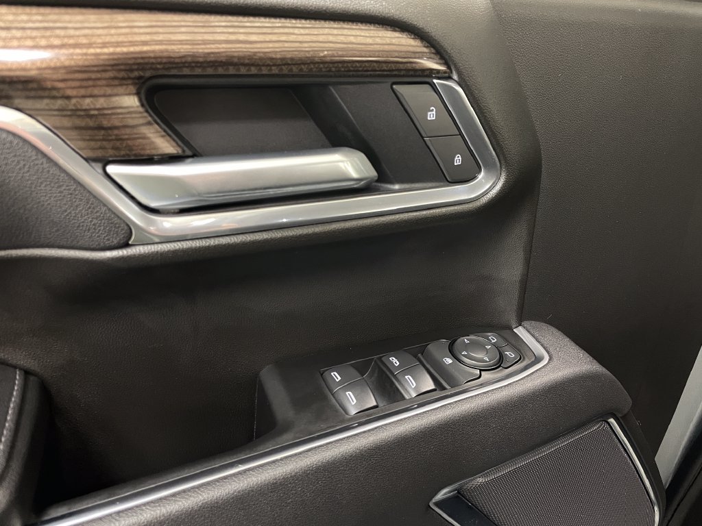 Certified 2025 Chevrolet Silverado 1500 LT AWD/4WD image 25