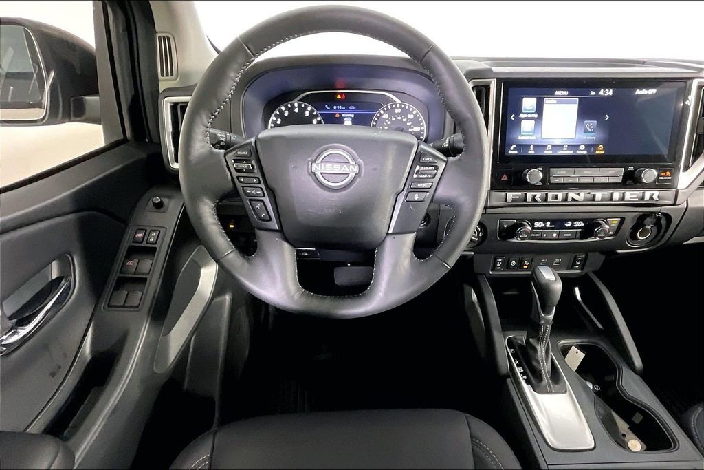 Certified 2025 Nissan Frontier SV w/ SV Convenience Package image 7