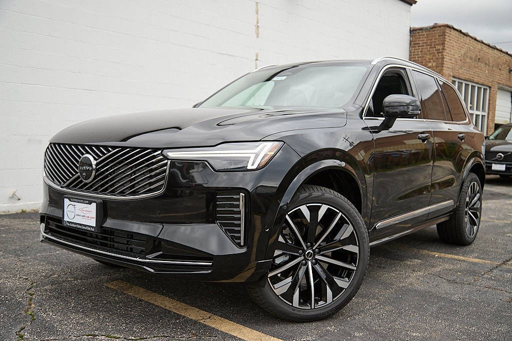 New 2026 Volvo XC90 B6 Plus w/ Protection Package Premier AWD/4WD image 2