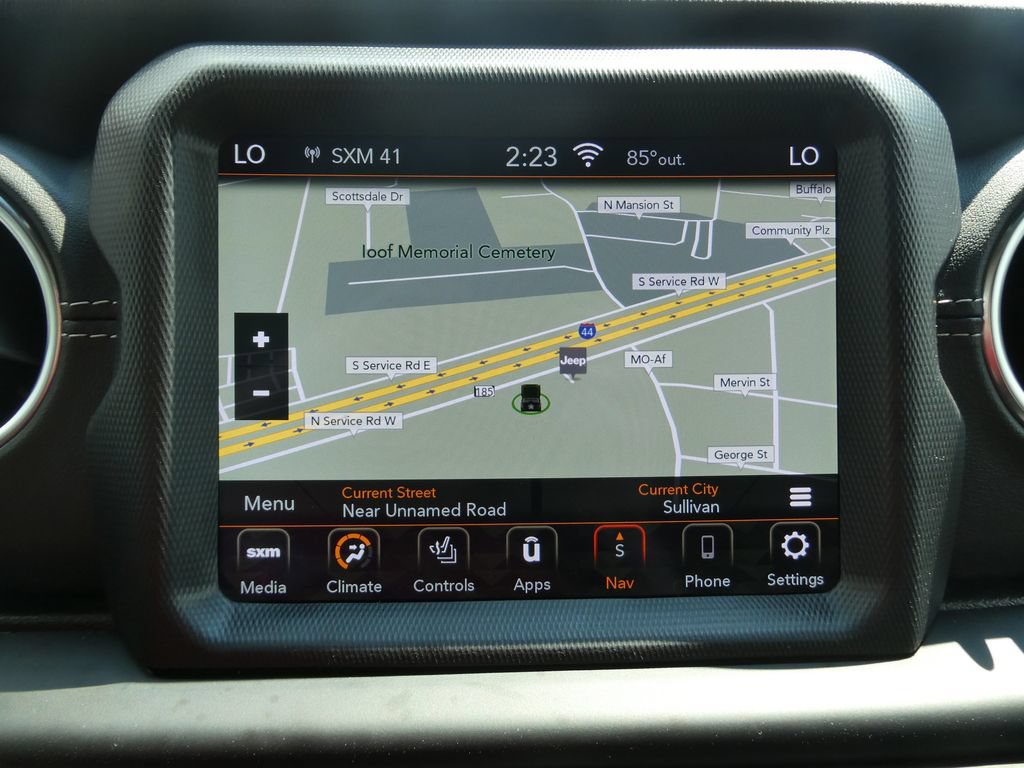 Used 2020 Jeep Wrangler Unlimited Sahara AWD/4WD image 31