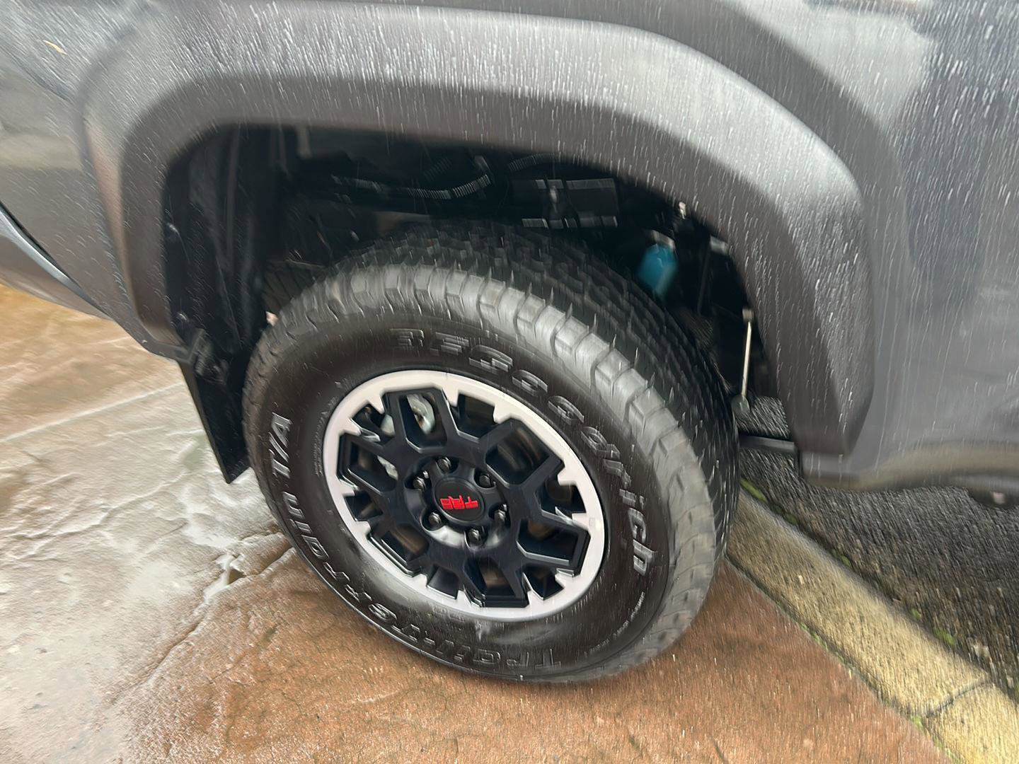 Certified 2024 Toyota Tacoma TRD Off-Road image 30