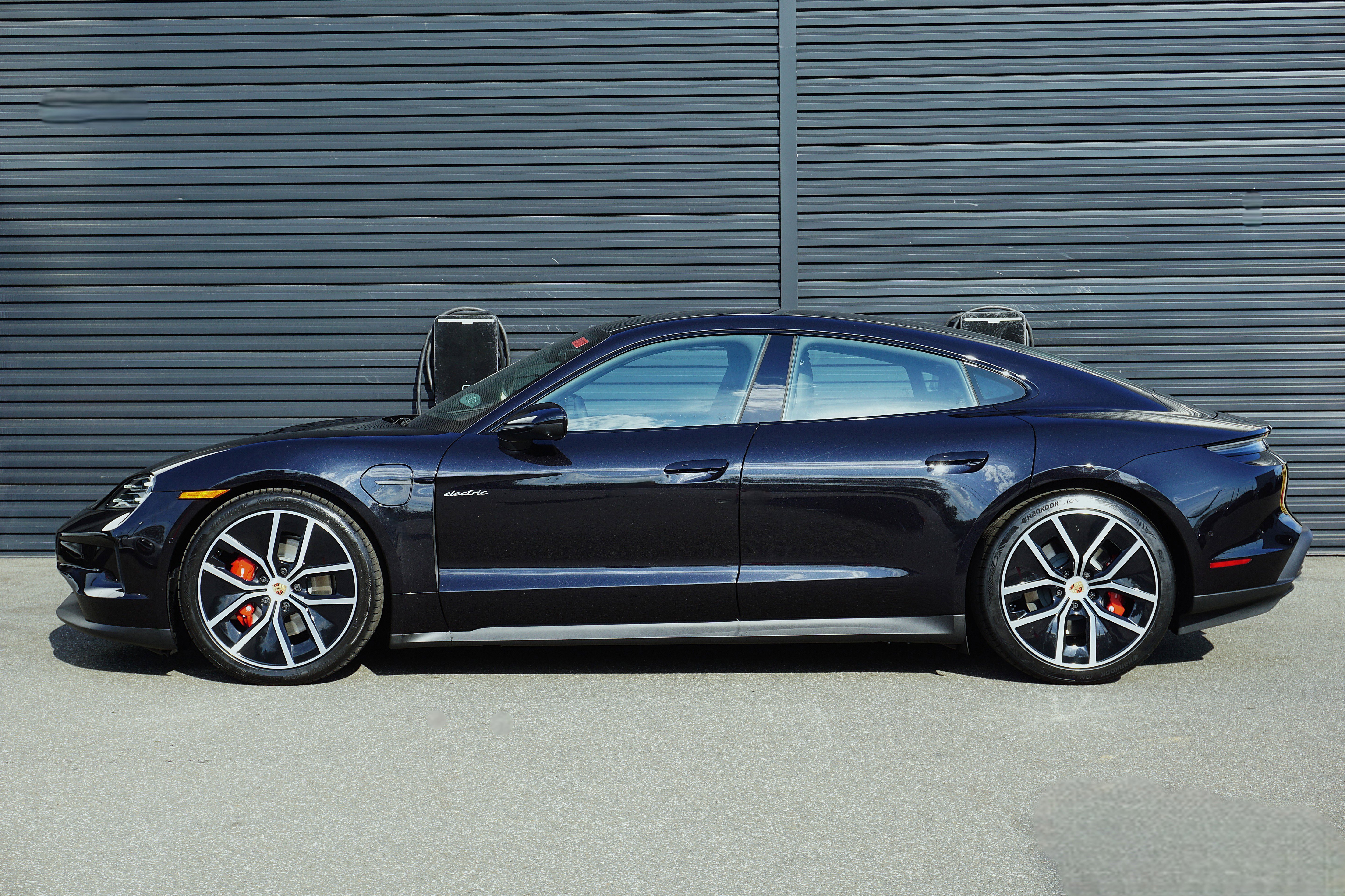New 2026 Porsche Taycan 4S AWD/4WD image 2