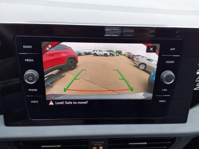 Used 2026 Volkswagen Jetta SE FWD image 12