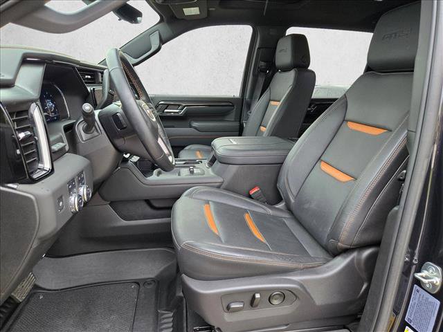 Used 2025 GMC Sierra 2500 AT4 w/ AT4 Premium Plus Package AWD/4WD image 16