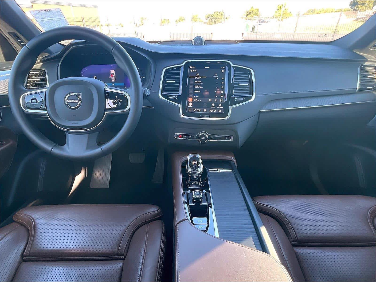Used 2024 Volvo XC90 T8 Ultimate w/ Protection Package Premier AWD/4WD image 18