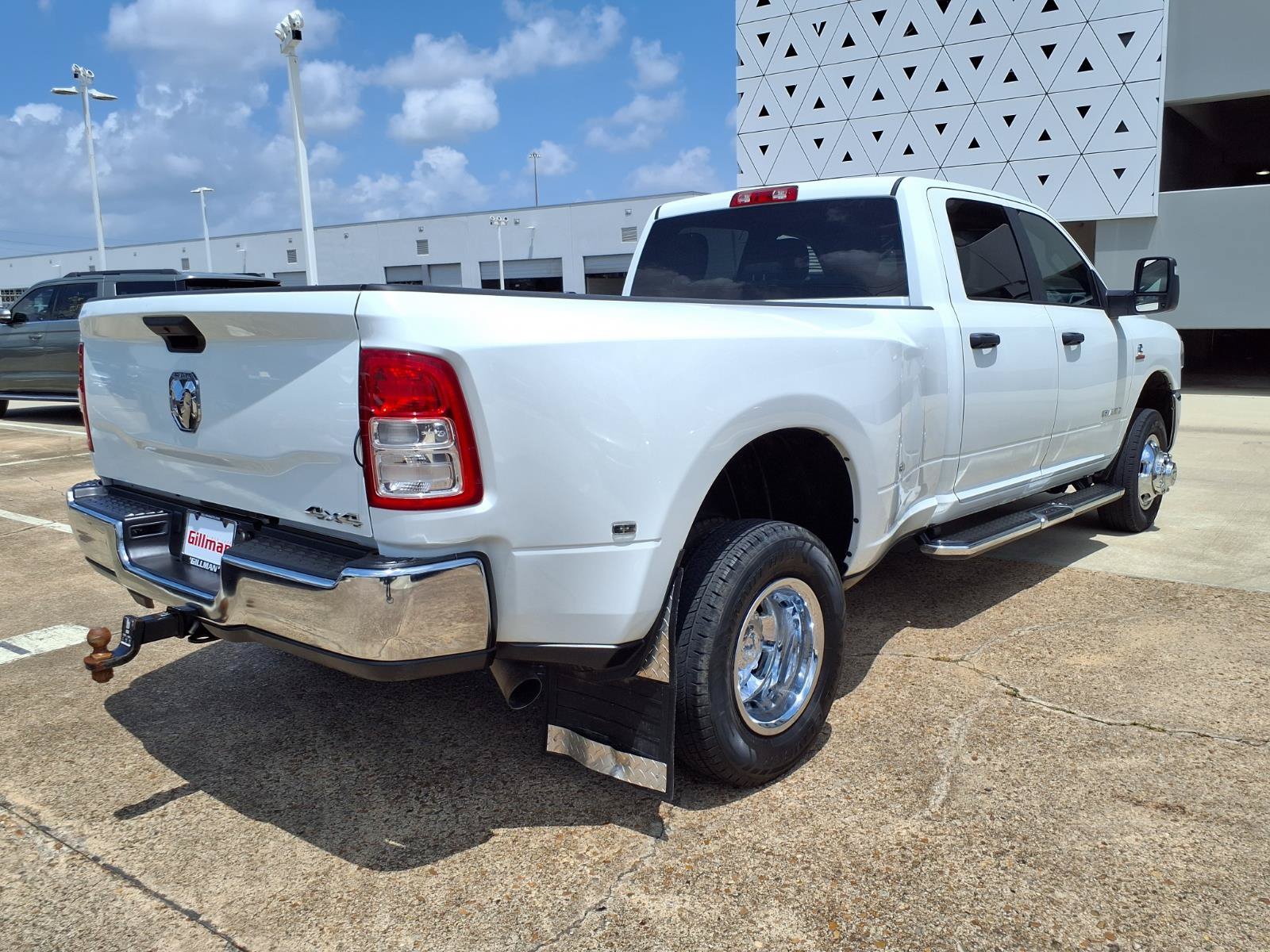 Used 2024 RAM 3500 Big Horn AWD/4WD image 28
