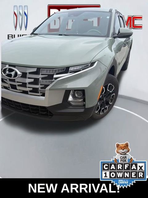 Used 2023 Hyundai Santa Cruz SE image 1