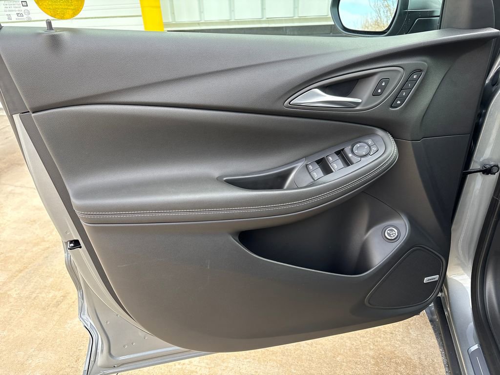 New 2026 Buick Encore GX Avenir w/ Avenir Technology Package image 11