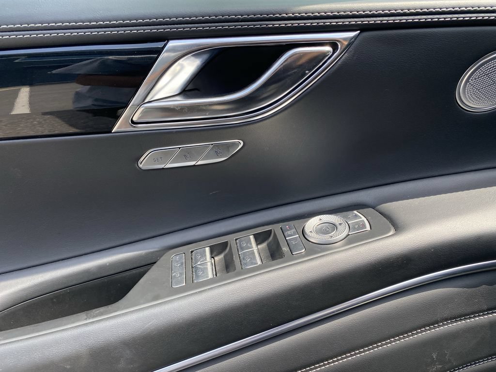 Used 2025 Genesis GV80 2.5T Standard AWD/4WD image 18