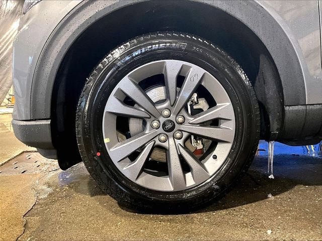 New 2026 Ford Explorer Active w/ Active Comfort Package AWD/4WD image 12