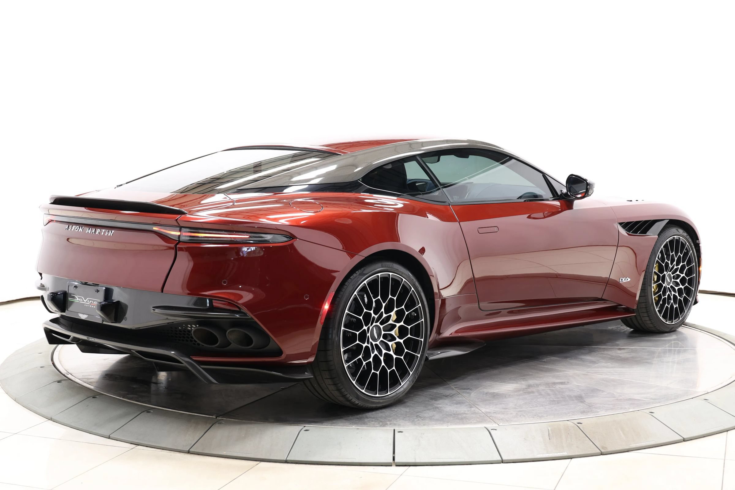 Used 2023 Aston Martin DBS Coupe RWD image 5