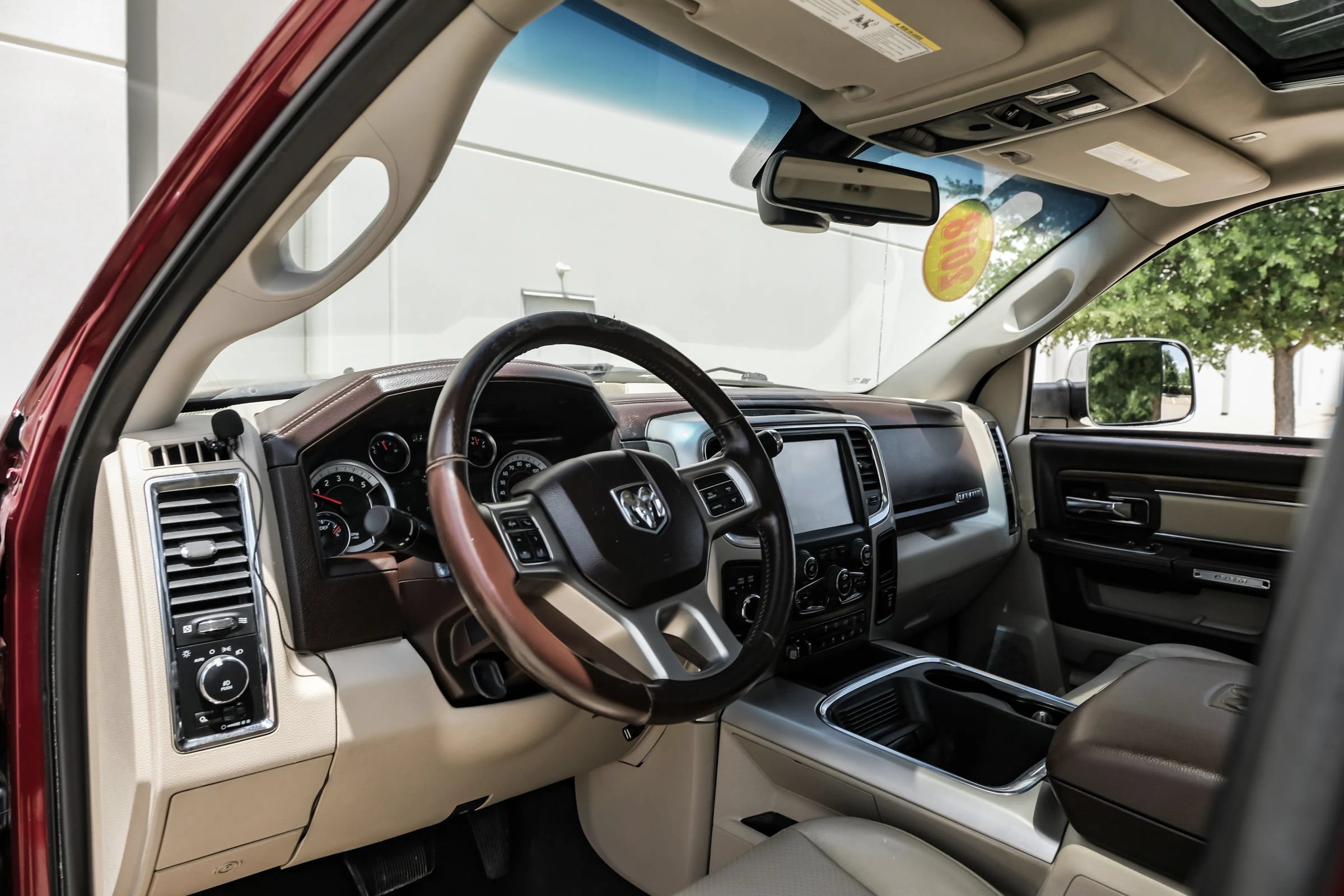 Used 2018 RAM 2500 Laramie w/ Convenience Group AWD/4WD image 13
