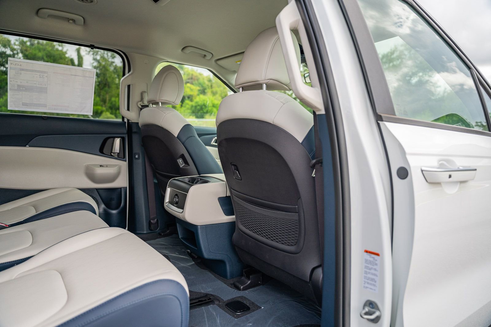 New 2026 Kia Carnival EX image 8