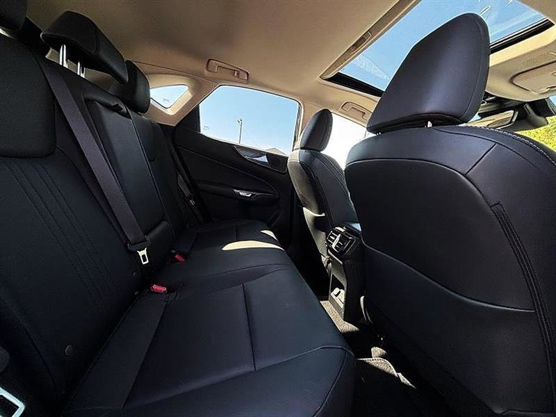 Used 2025 Lexus NX 250 FWD w/ Towing Package (2000 Lbs) image 59