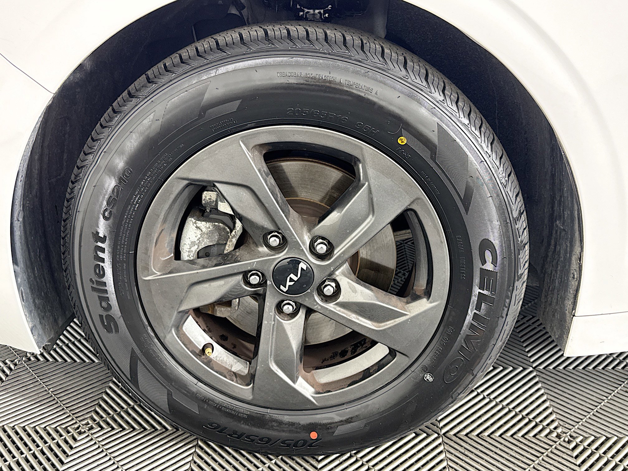 Used 2023 Kia K5 LXS image 37