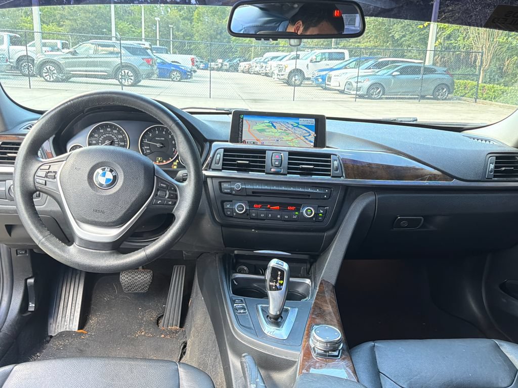 Used 2015 BMW 328i xDrive Sedan AWD/4WD image 8