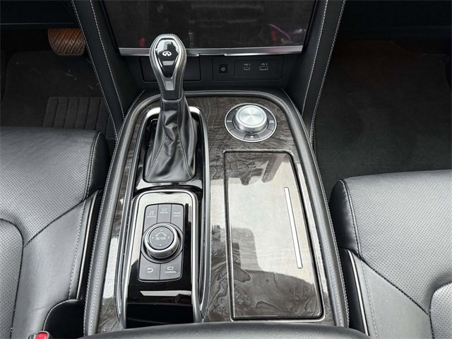 Used 2024 INFINITI QX80 Luxe w/ Cargo Package image 16