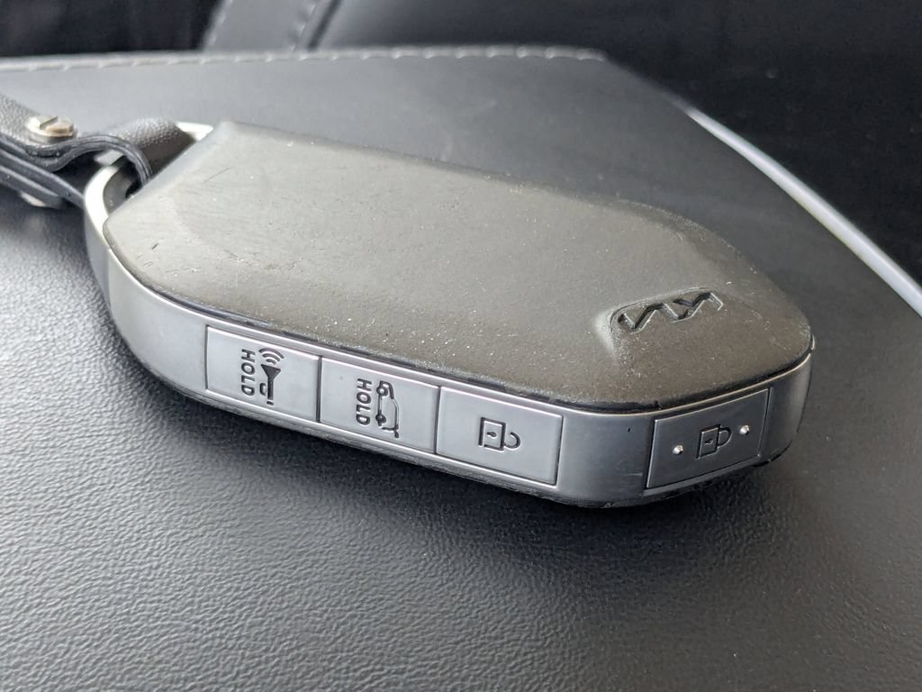 Used 2025 Kia Telluride S FWD image 43