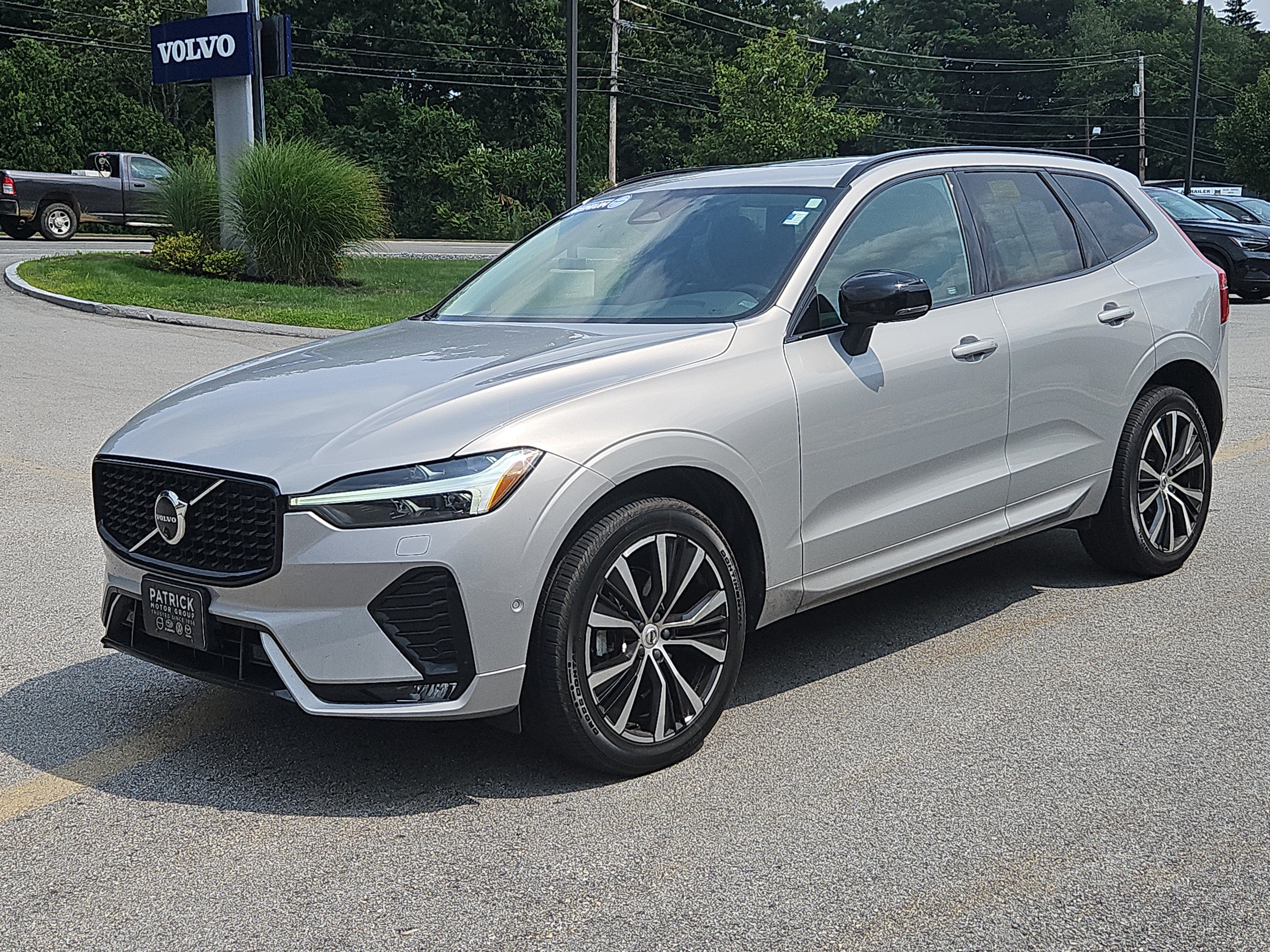 Used 2024 Volvo XC60 B5 Plus w/ Protection Package Premier AWD/4WD image 23