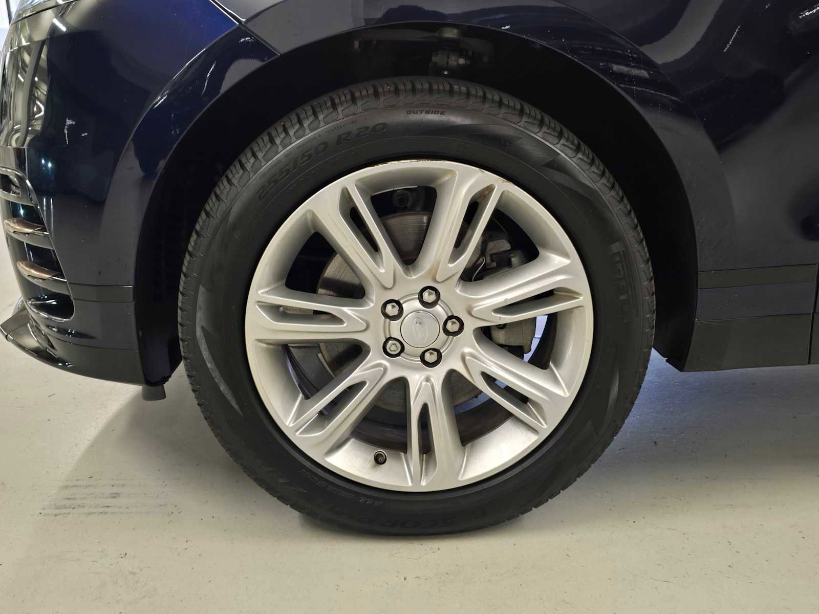 Certified 2023 Land Rover Range Rover Velar R-Dynamic S image 10