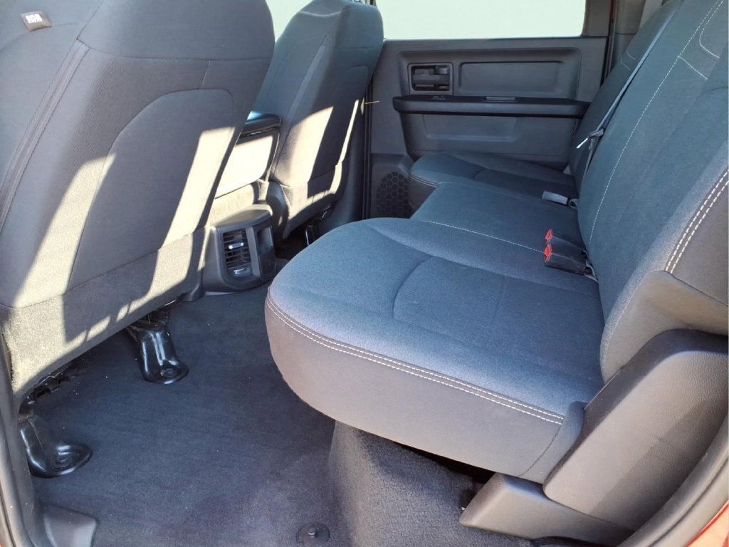Used 2024 RAM 2500 Tradesman w/ Chrome Appearance Group AWD/4WD image 16