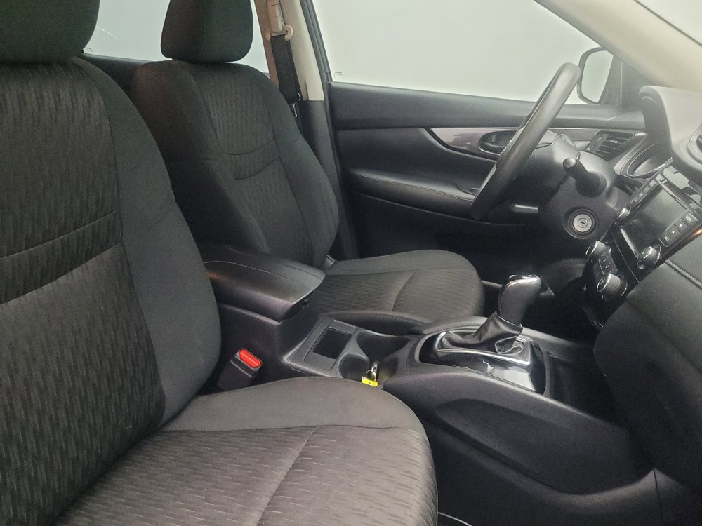 Used 2020 Nissan Rogue S FWD image 21