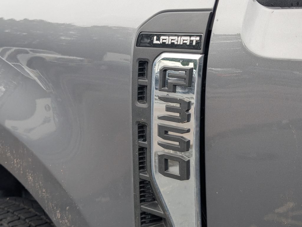 Used 2024 Ford F350 Lariat w/ Chrome Package AWD/4WD image 9