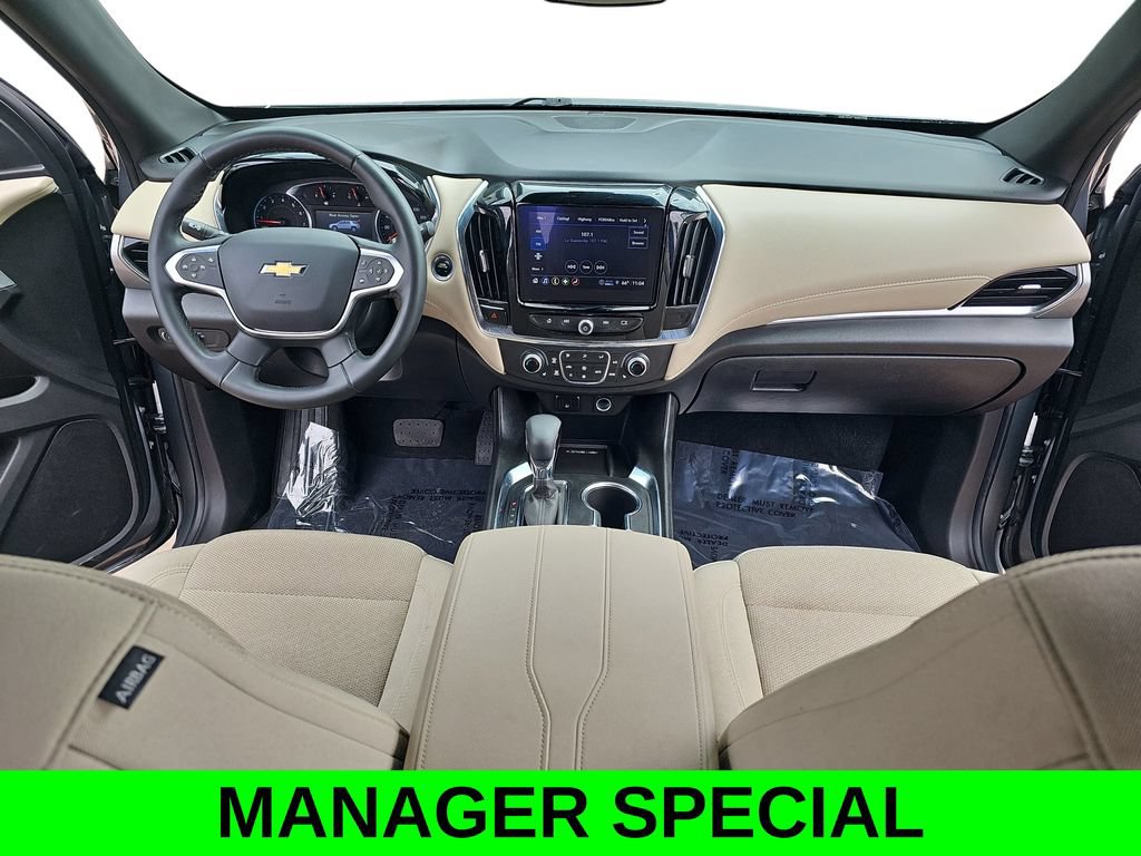 Used 2023 Chevrolet Traverse LT w/ LPO, Cargo Package AWD/4WD image 9
