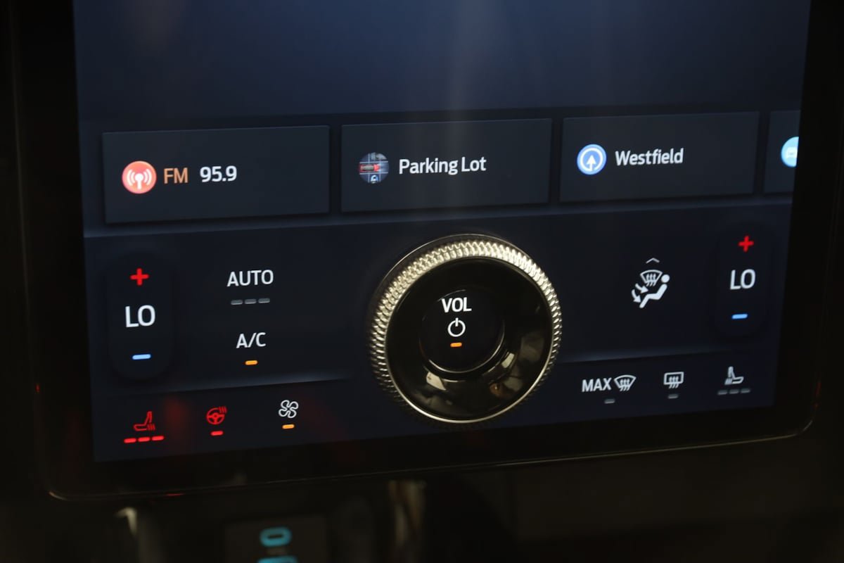 Used 2023 Ford Mustang Mach-E Premium AWD/4WD image 32