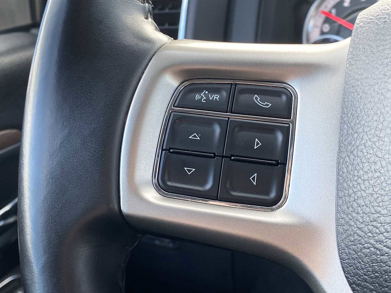 Used 2014 RAM 3500 Laramie w/ Convenience Group image 26