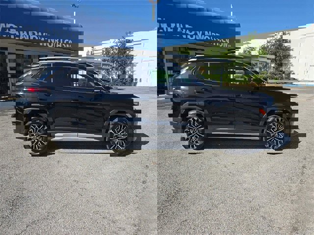 New 2025 Volkswagen Tiguan S image 3