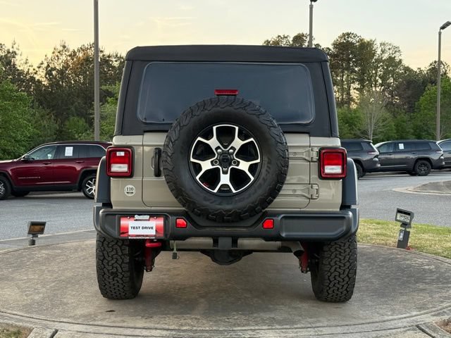 Used 2022 Jeep Wrangler Unlimited Rubicon w/ Cold Weather Group AWD/4WD image 6