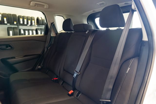 Used 2023 Nissan Rogue S AWD/4WD image 25