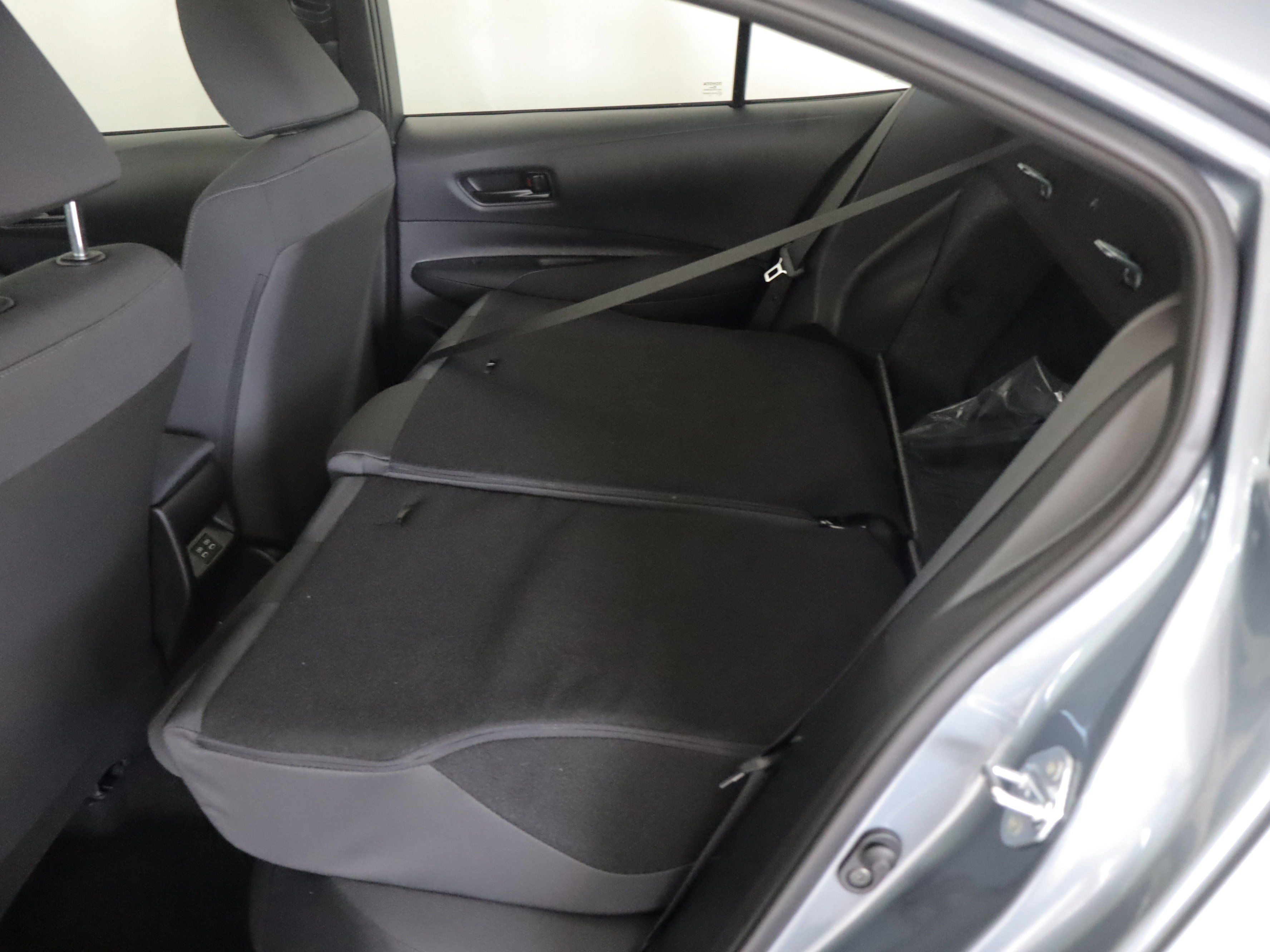 Used 2026 Toyota Corolla LE FWD image 20