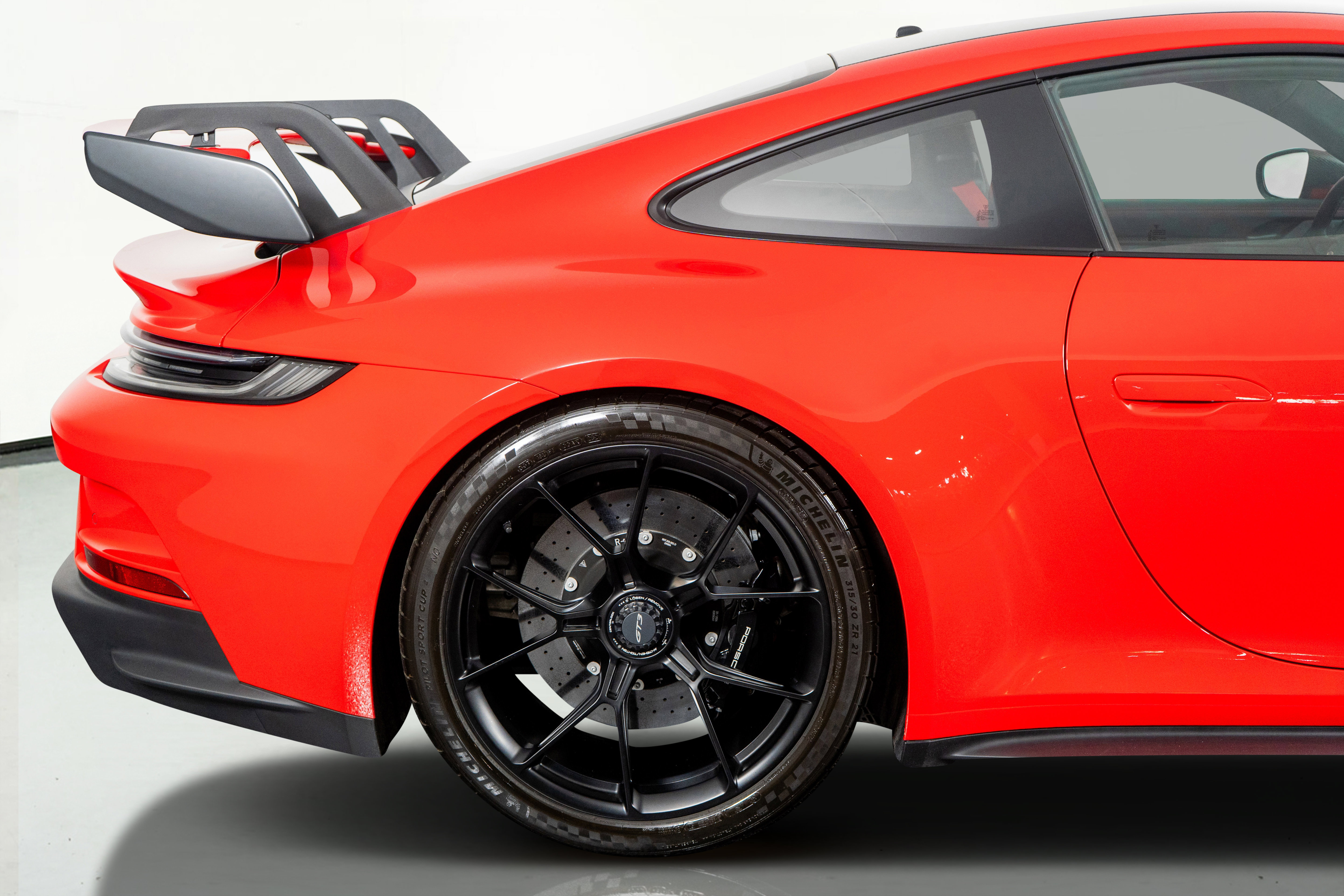 Used 2024 Porsche 911 GT3 RWD image 6