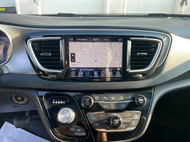 Used 2020 Chrysler Pacifica Touring-L Plus FWD image 12