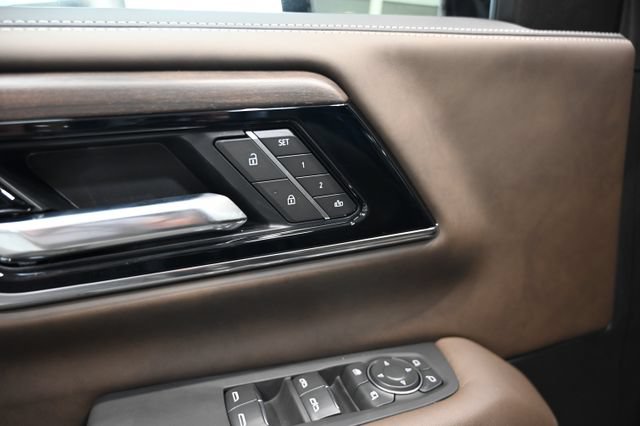 New 2026 GMC Yukon XL Denali Ultimate w/ LPO, Floor Liner Package AWD/4WD image 35