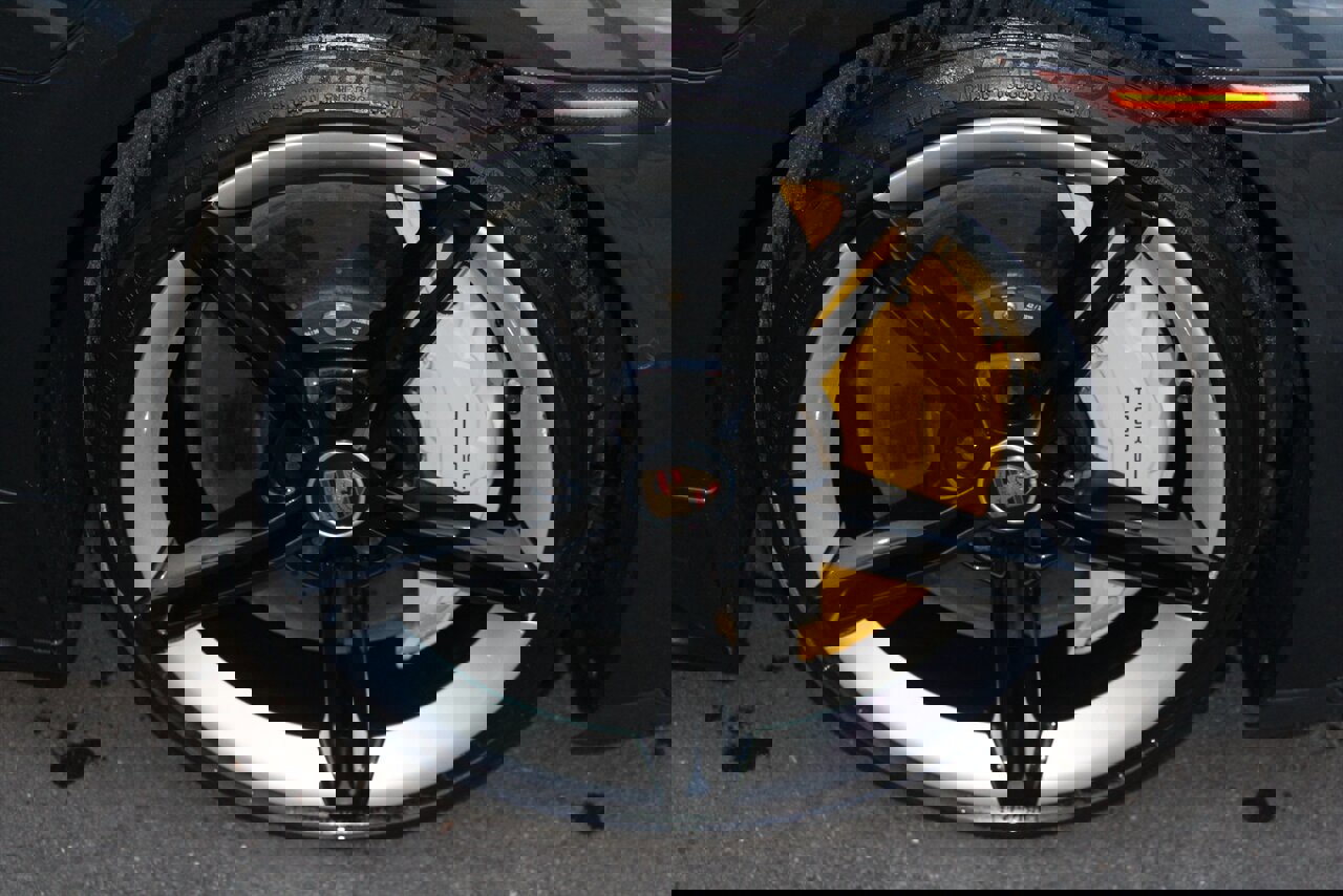 Used 2020 Porsche Taycan Turbo S image 31