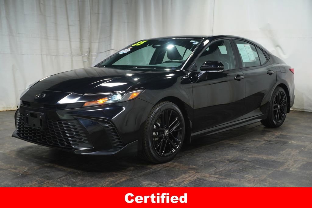 Certified 2025 Toyota Camry SE image 2