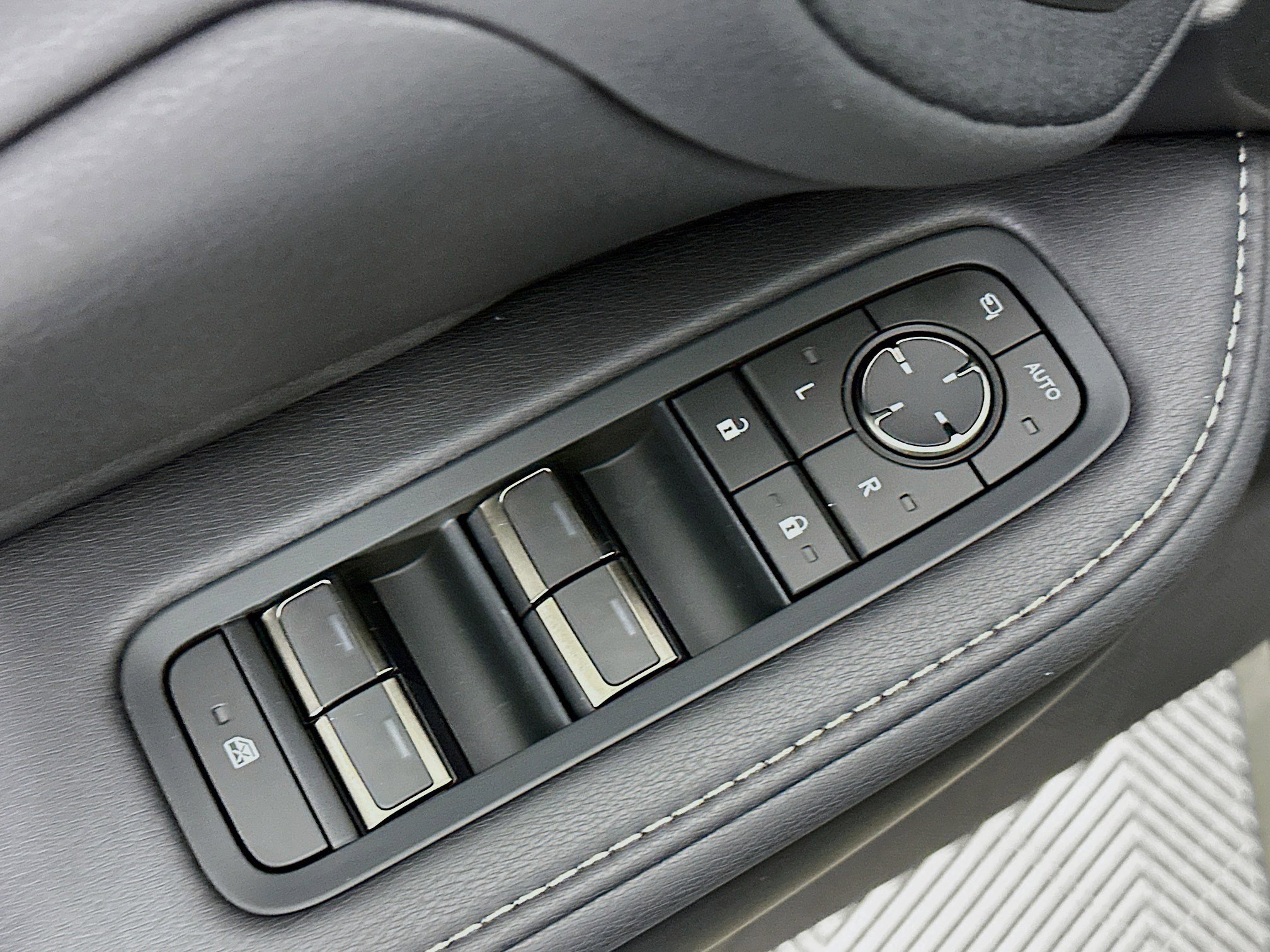 New 2026 Lexus TX 350 AWD image 18